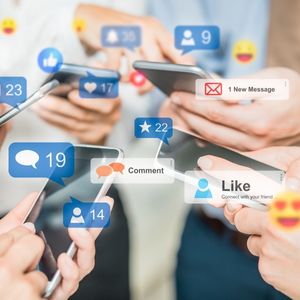 How to Build an Engaged Online Community
